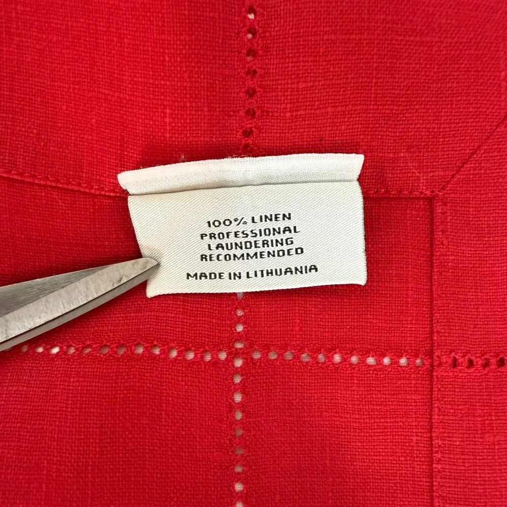 Bloomingdale's Art Home‎ Red Linen Cloth Placemats Set of 4 Table Decor (Flaws)